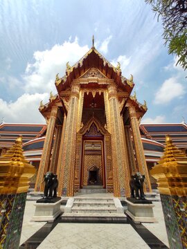 Entrance gate of Wat Ratchabophit are 3m high and are decorated with inlaid mother-of-pearl.  Locate in Bangkok, THAILAND.