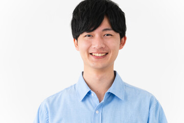 私服姿の若い男性　ライフスタイルイメージ