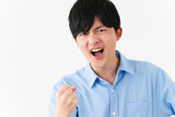 私服姿の若い男性　ライフスタイルイメージ