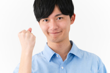 私服姿の若い男性　ライフスタイルイメージ