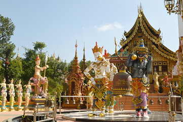 Buddhist arts and various arts Inside Wat Saeng Kaew Phothiyan is a combination of worldly dharma,...