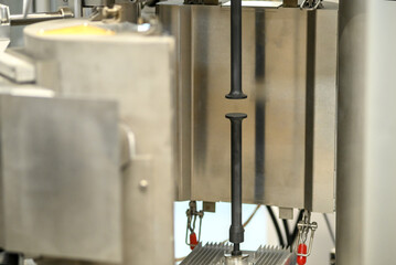 Compression plates of a Dynamic Mechanical Analysis machine (DMA)