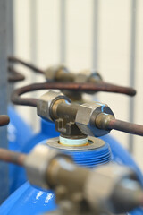 Obraz premium Brass fitting screwed onto a type B50 gas cylinder