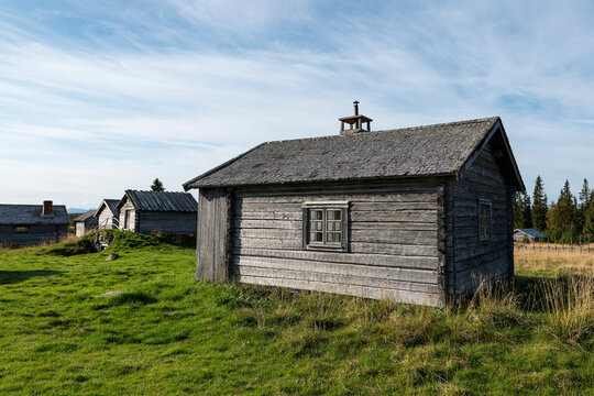 L&Aring;NGBODARNA in Schweden
