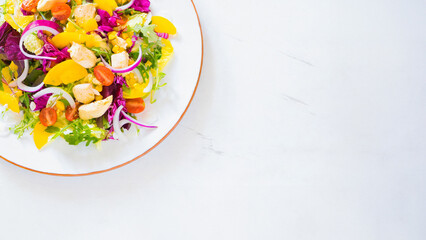 チキンサラダ　コピースペースあり