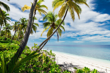 Luxury beach on Maldives atoll. Tropical banner with blue ocean