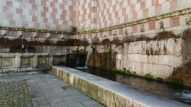 Fontana delle 99 cannelle - L'Aquila