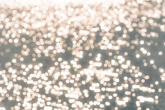 Sparkly reflections on the water