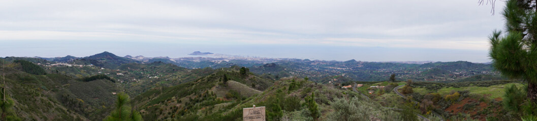 Fototapeta na wymiar panorama of the mountains tenerife