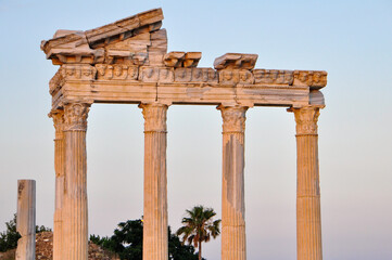 Fototapeta premium temple of apollo in antalya