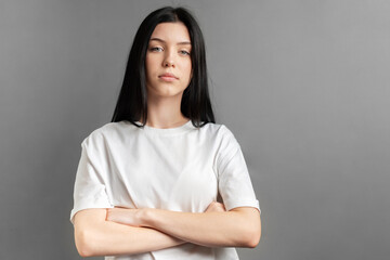 Fototapeta premium Portrait of a young girl who looks sad.