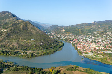 Fototapeta na wymiar view from above of Mtskheta, confluence of the Kura River