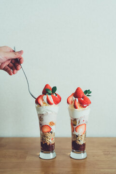 いちごパフェ Images – Browse 267 Stock Photos, Vectors, and Video