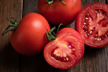 Tomatoes, detailed close-up macro, high resolution – Bunch, Group of Fresh Italian Tomatoes, Red...