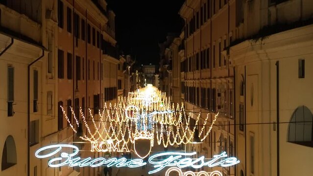 Le luminarie di Natale in via del Corso a Roma.
Ripresa aerea con drone delle luci della citt&agrave; durante le festivit&agrave; natalizie.