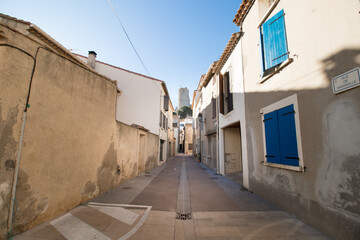 Ruelle en circulade à Gruissan (Aude, France)