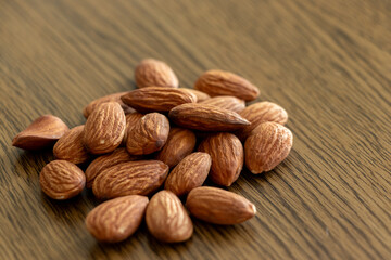ローストされたアーモンド