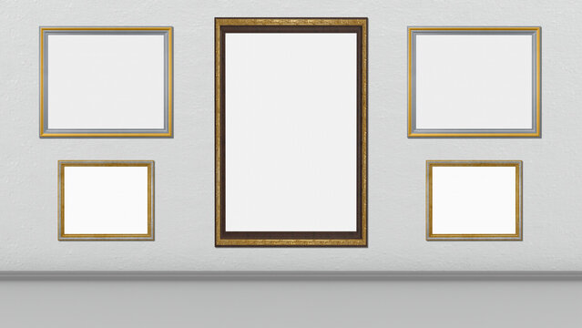 Cornici, quadri vuoti in mostra su muro bianco. Cinque cornici con spazio vuoto per inserimento di testo o immagini. Cornici in legno, argento e oro.