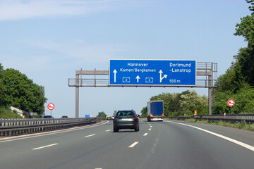 Autobahn 2, Hinweisschild, Ausfahrt, Dortmund -Lanstrop, in Richtung Hannover