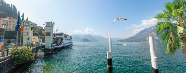 Ferry in Varenna on Lake Como - obrazy, fototapety, plakaty