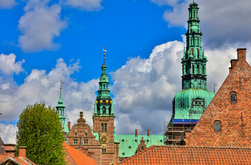 Fototapeta premium Denmark Frederiksborg Palace view of the castle on a sunny spring day