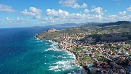 survol de la Sardaigne en Italie vers Castelsardo	