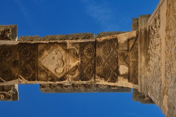 Architecture in an Arc 
