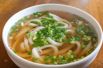 とても美味しい日本の岡山県の素うどん