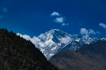 Obraz premium snow covered mountains