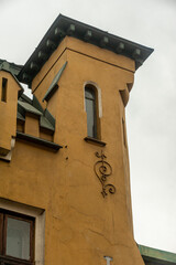 Fototapeta na wymiar Old windows, Nowy Sącz ,old building 