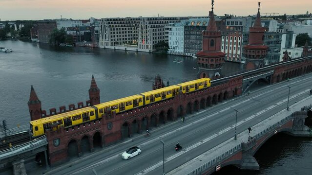 Germany, Berlin,  Cityscape of Berlin through Oberbaum Bridge. 