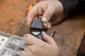 Fototapeta premium Man fixing car key