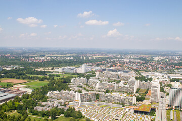 Fototapeta na wymiar München von oben, beeindruckendes Panorama der Stadt