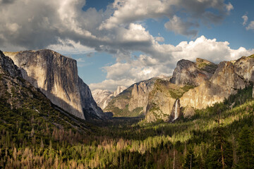 View of the valley from tunnel view in Yosemite National Park
