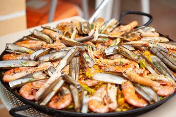 feelings, good time, fun, sea view, terrace, restaurants, mallorca, roses, family, boda, anniversary, party, groom, bride, flowers, dinner, buffet, table, drinks, mise an place, dishes, cocktails, lov