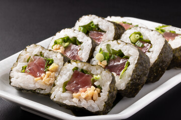 （めばち鮪）鉄火納豆中巻き