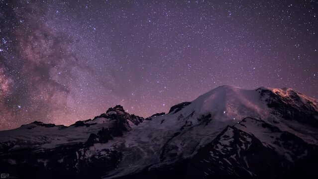 Sternenhimmel am Mount Rainier &ndash; Zeitraffer