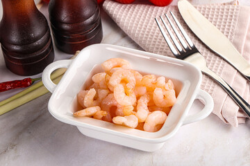 Cocktail prawns in the bowl