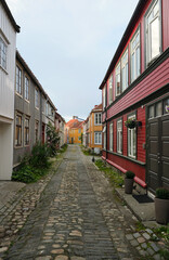 Fototapeta na wymiar street in the old town of Trondheim in norway