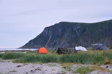 Plaid avec motif Plage de Camps Bay, Le Cap, Afrique du Sud tents on the beach in the lofoten