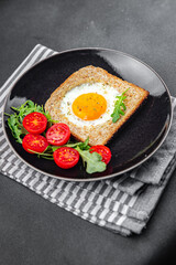 fried egg bread toast scrambled yolk protein delicious breakfast hearty food fresh delicious healthy eating cooking appetizer meal food snack on the table