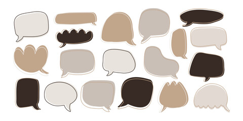 Fototapeta premium Hand drawn doodle style speech bubbles set. Quote, conversation, dialogue. Vector illustration.