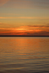 Fototapeta na wymiar sunset view on Lake Pleshcheyevo