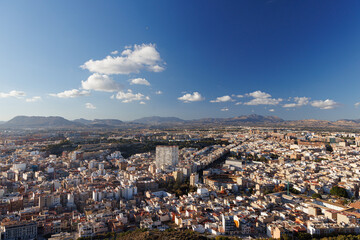 Fototapeta na wymiar View of the city of Alicante on a sunny day.