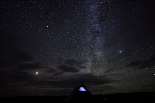 Stargazing with milky way in Grasslands National Park