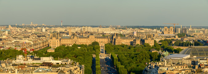 Obraz premium The Louvres , in Europe, in France, in Ile de France, in Paris, in summer, on a sunny day.