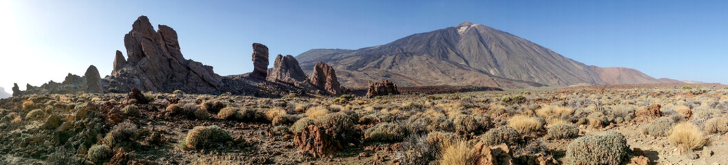Panoramic landscape. Roques de Garcia and Pico del Teide. National Park in Tenerife. Canary Islands, Spain - obrazy, fototapety, plakaty