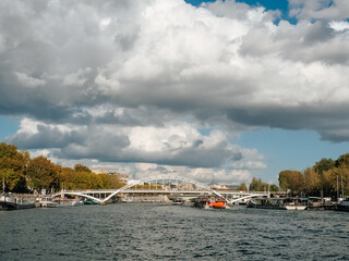 Fototapeta na wymiar Bridge over the Seine in the center of Paris.