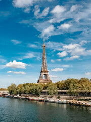 Fototapeta na wymiar Eiffel Tower in Paris, october 2023