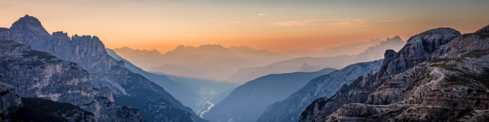 Papier Peint photo Alpes a beautiful Sunrise in the Dolomites